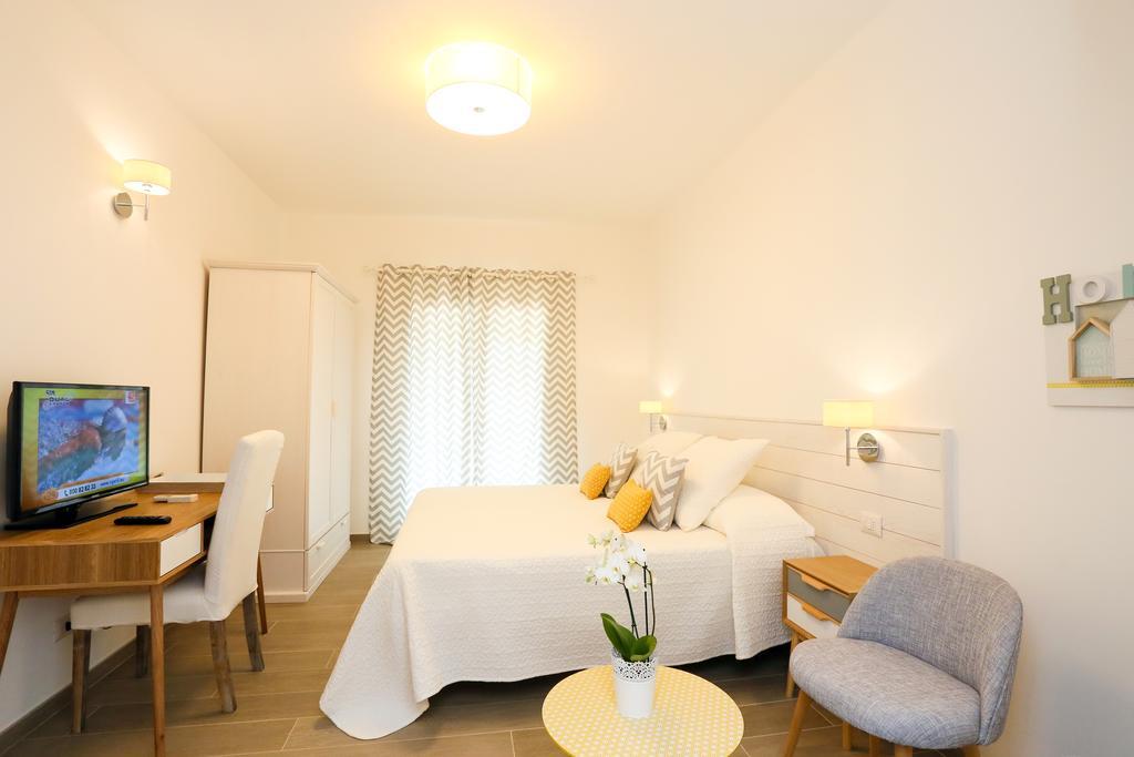 Bed And Breakfast Country Cottage チビタベッキア 部屋 写真