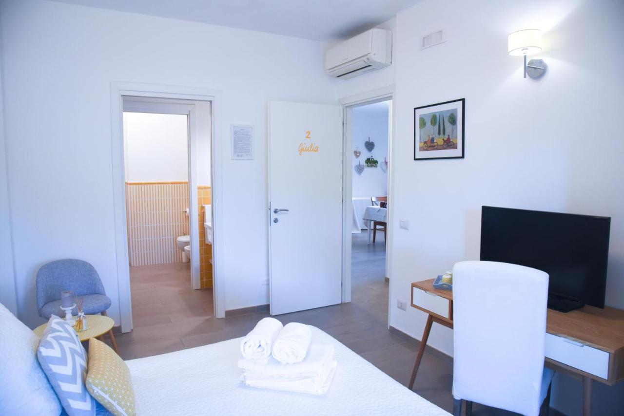 Bed And Breakfast Country Cottage チビタベッキア エクステリア 写真